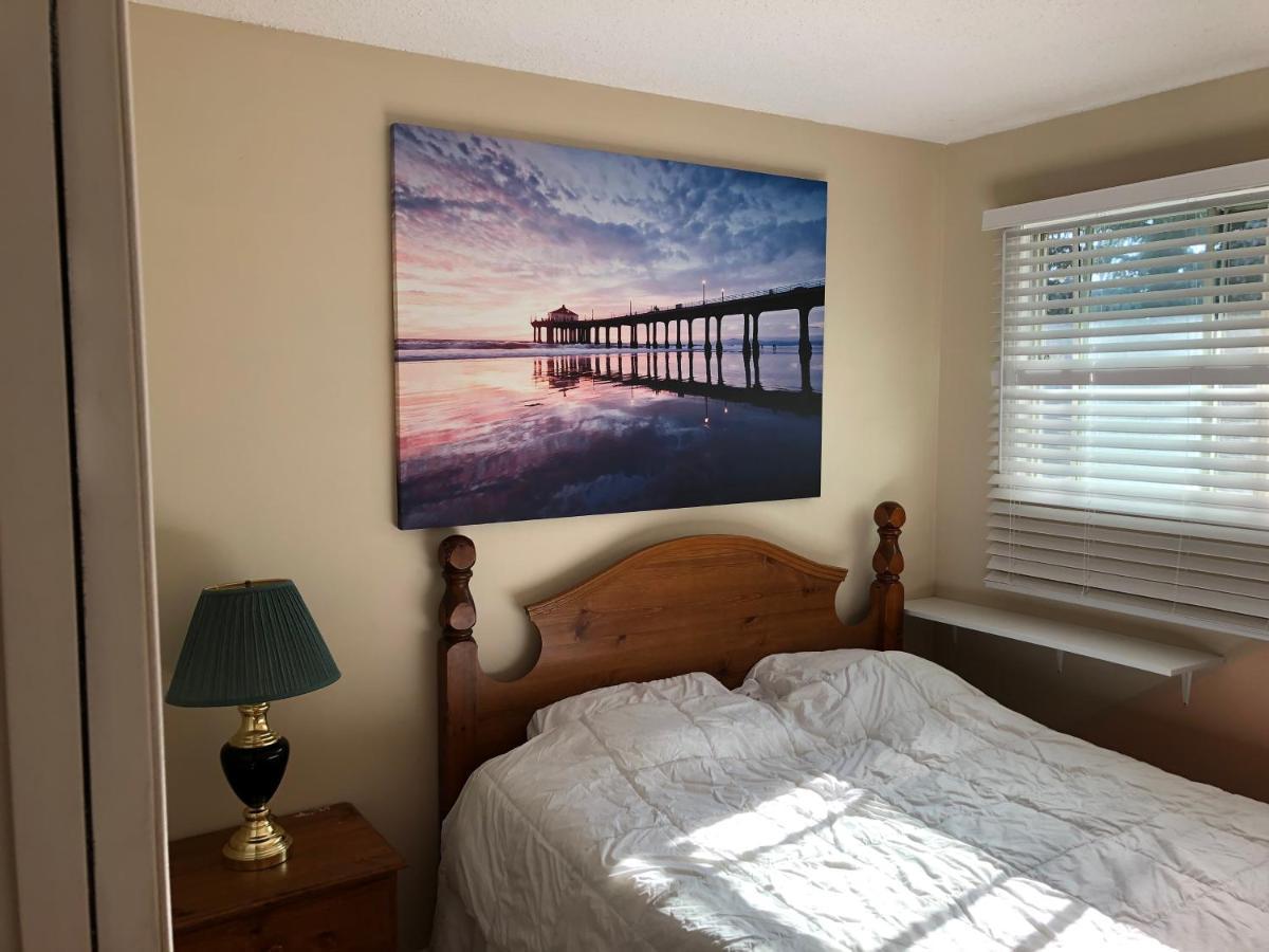 Apartment Cozy 2 Bedroom Townhouse With Large Den